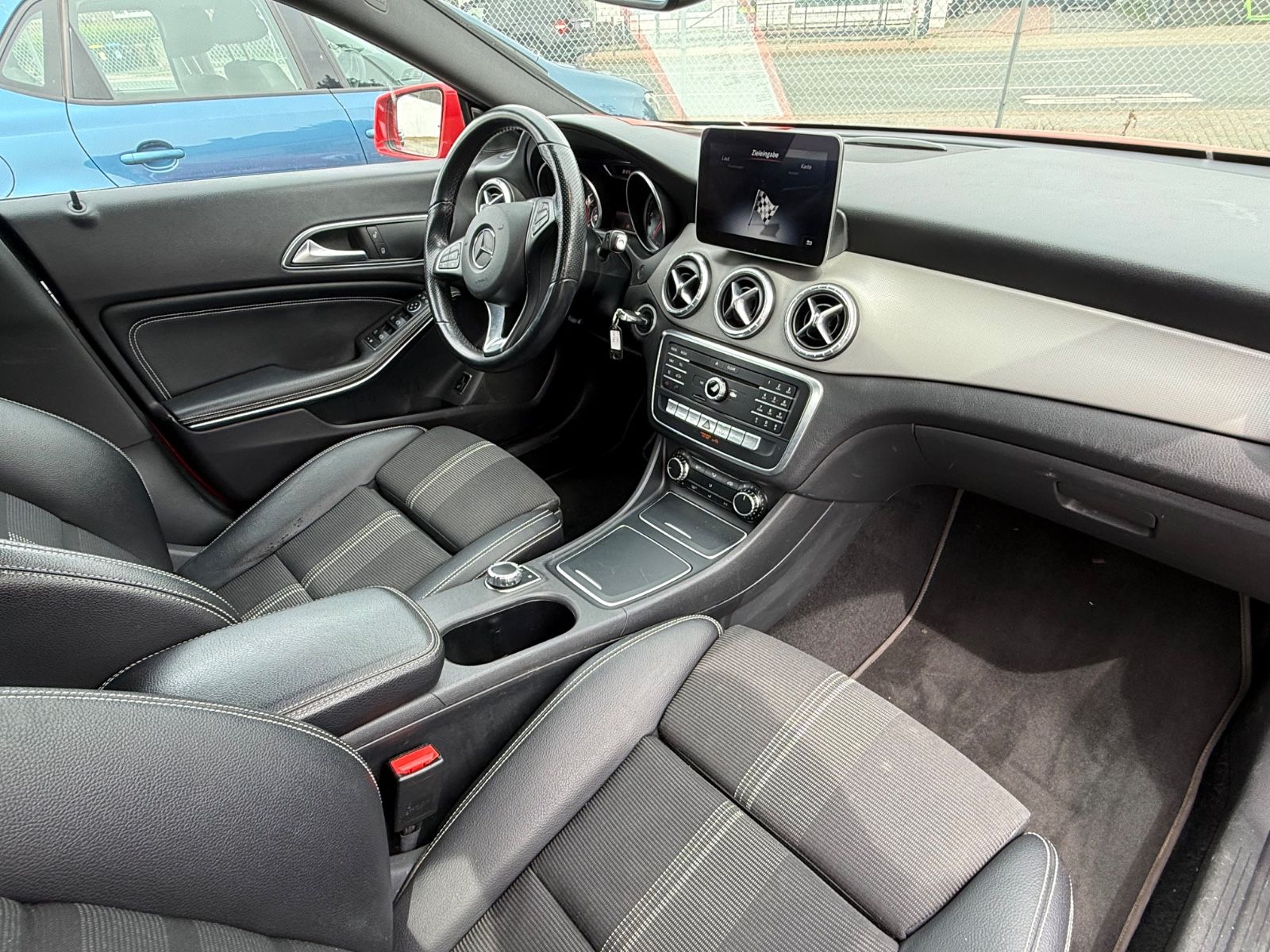 CLA 220d Shooting Brake Automatik|Navi|Shz|