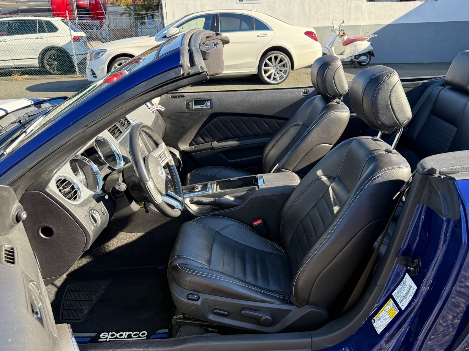 Mustang 3.7 Cabrio|Kamera|Tüv 04/2028|Xenon|